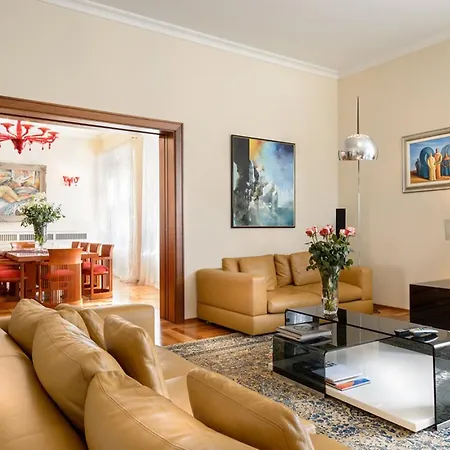 Svrrek Villa Split